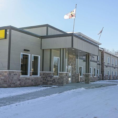 Hotel Super 8 By Wyndham Moosonee Exterior foto